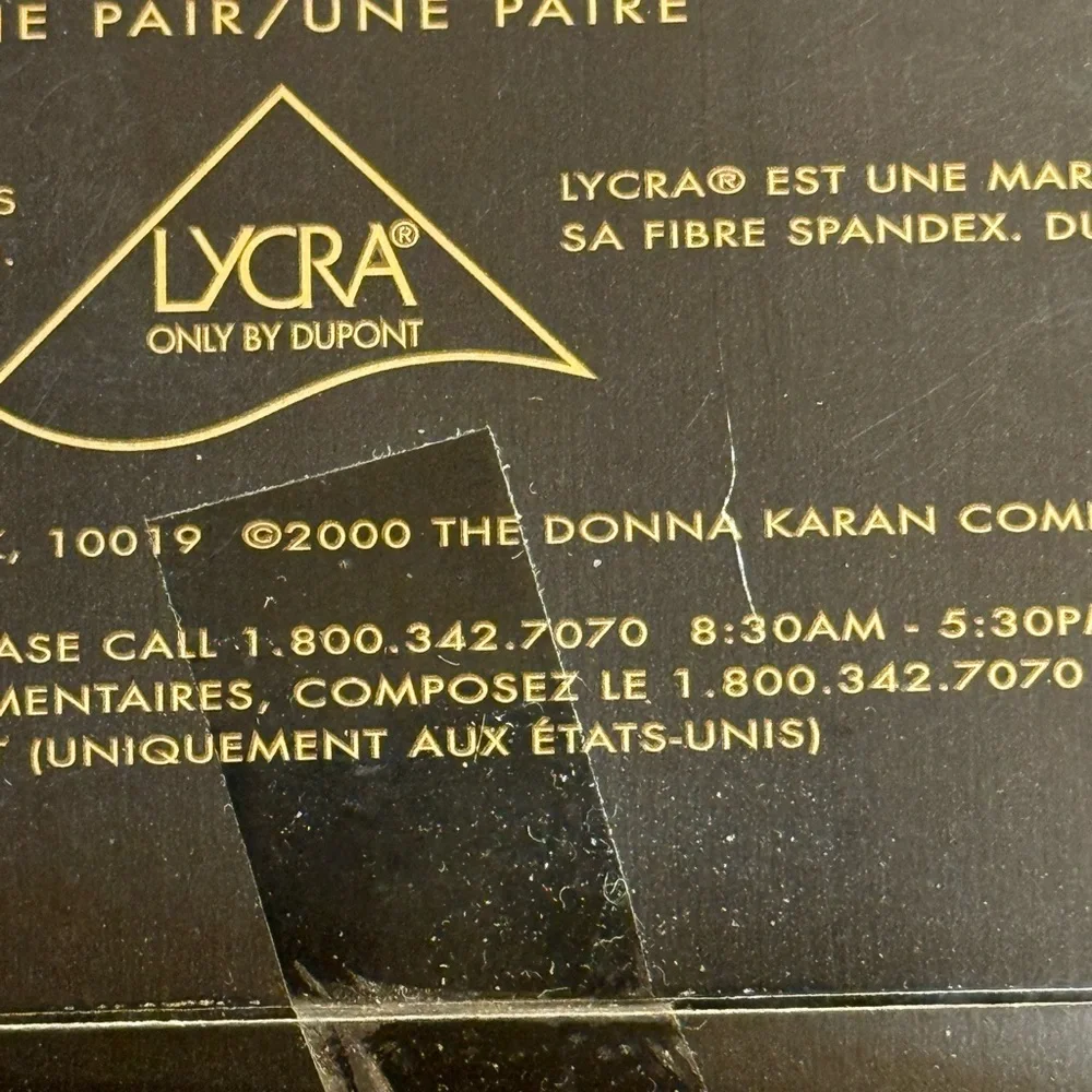 Vintage Donna Karan New York Essential Toner pantyhose in black, tall size.‎